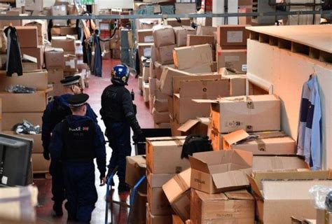 chinatown nyc fake shoes|Police seize $1bn worth of fake designer goods in New York .